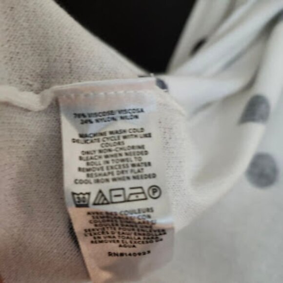 NWT, Ann Taylor sweater, XL - make an offer - Picture 3 of 3